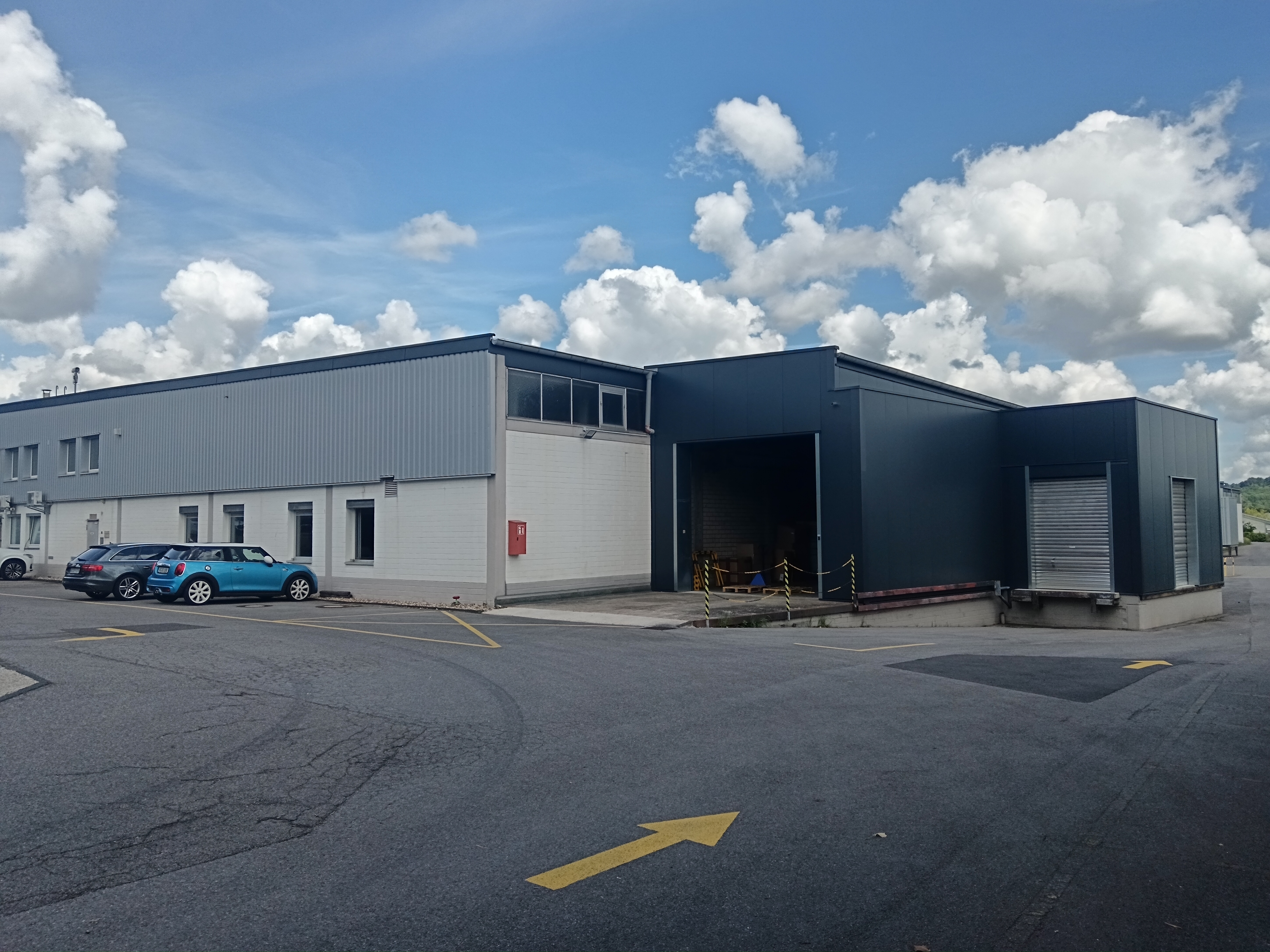 Synian Warehouse